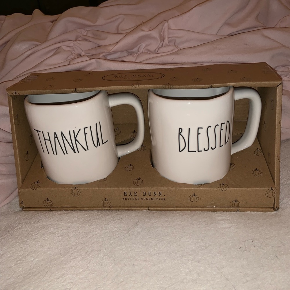 Rae Dunn Mug Set